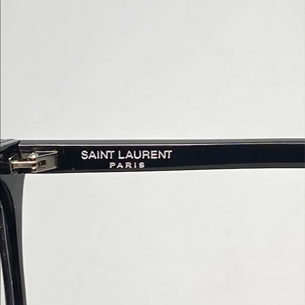 Saint Laurent very good